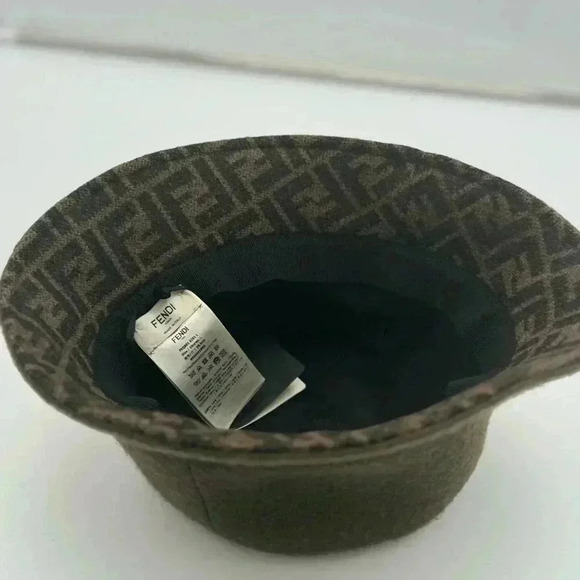 BNWT FENDI HAT FF Logo Wool Bucket Hat Large - Picture 4 of 12